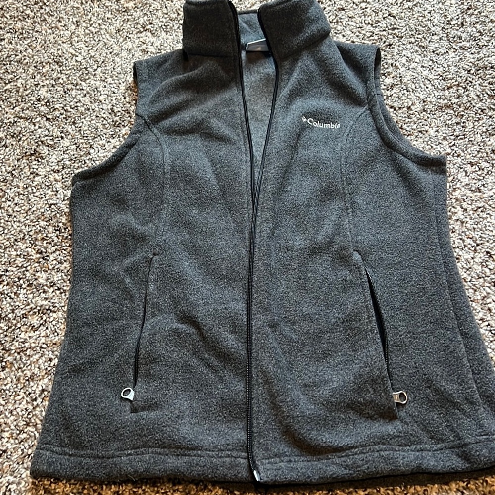 Women’s Columbia vest